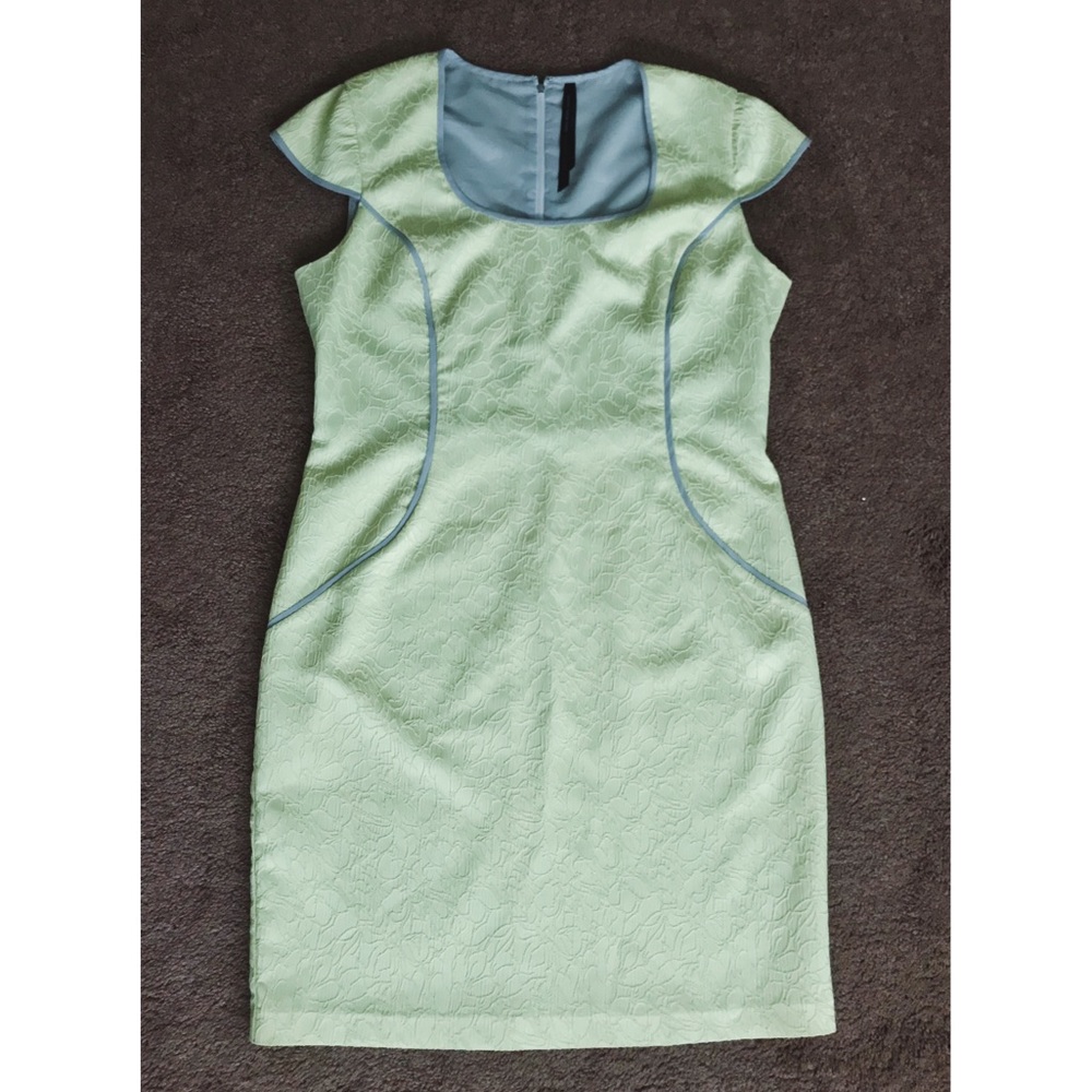 Andrew Marc Light Green Dress with Gray Piping